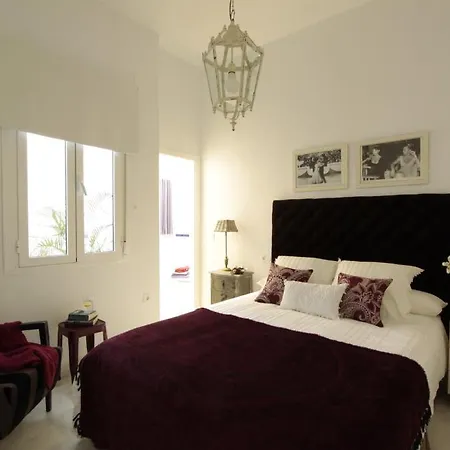 Plaza Pilatos Appartement *